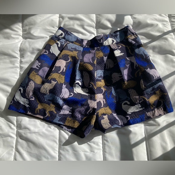 H&M Pants - H&M High Waisted Cat Print Shorts